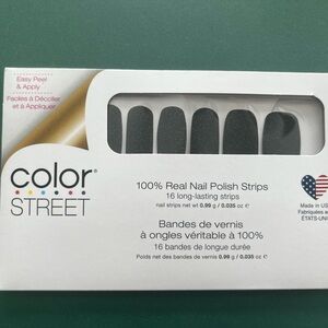 Only in Vagas color street nail set